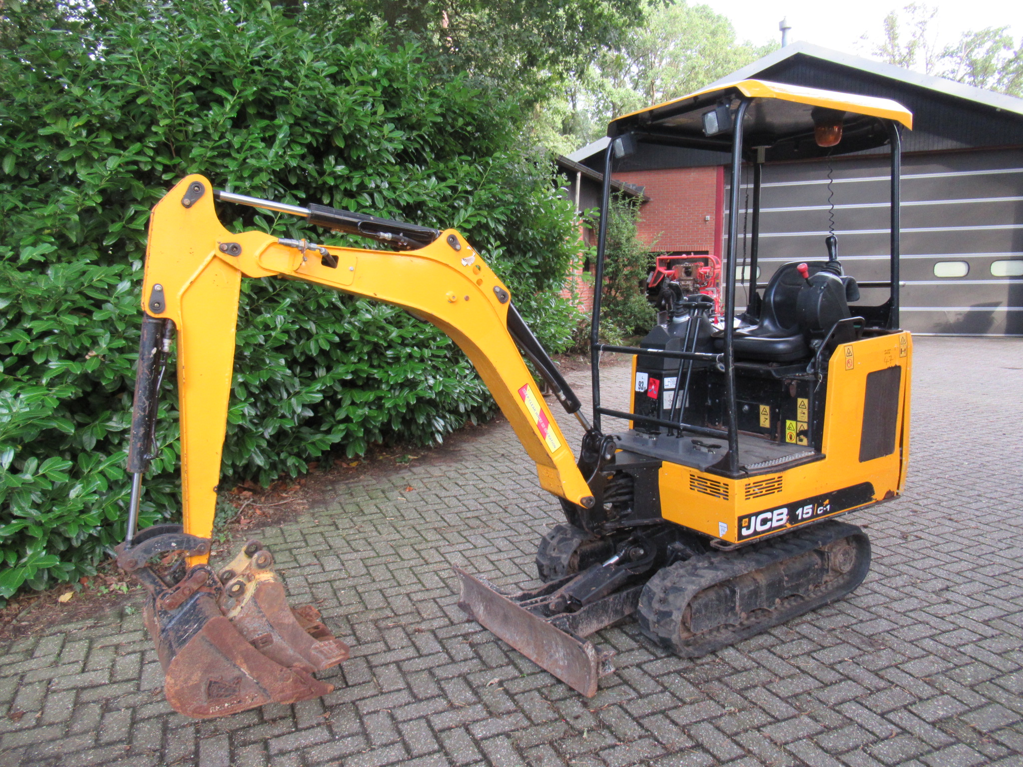 JCB minigraver